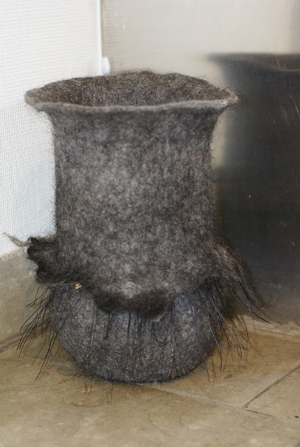 Vessel from the workshop ”Sculpture in wool” with Paula Obenius